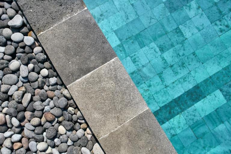 Quelles margelles choisir pour une piscine en béton à Fameck ?
